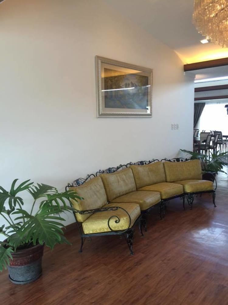 Vista Real Hotel Tagaytay City Екстериор снимка