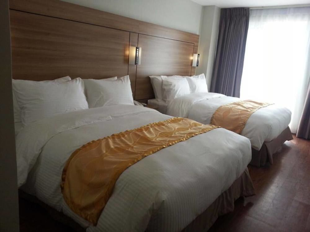 Vista Real Hotel Tagaytay City Екстериор снимка